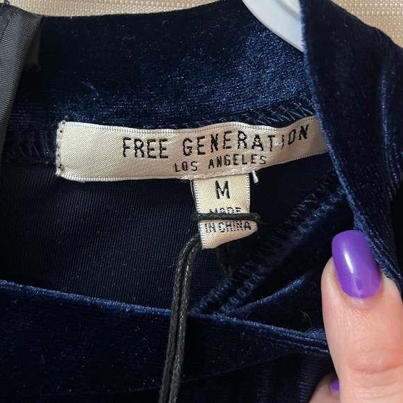 ⚫️ BOGO Free Generation blue velvet black lace detailing size medium - Picture 5 of 9